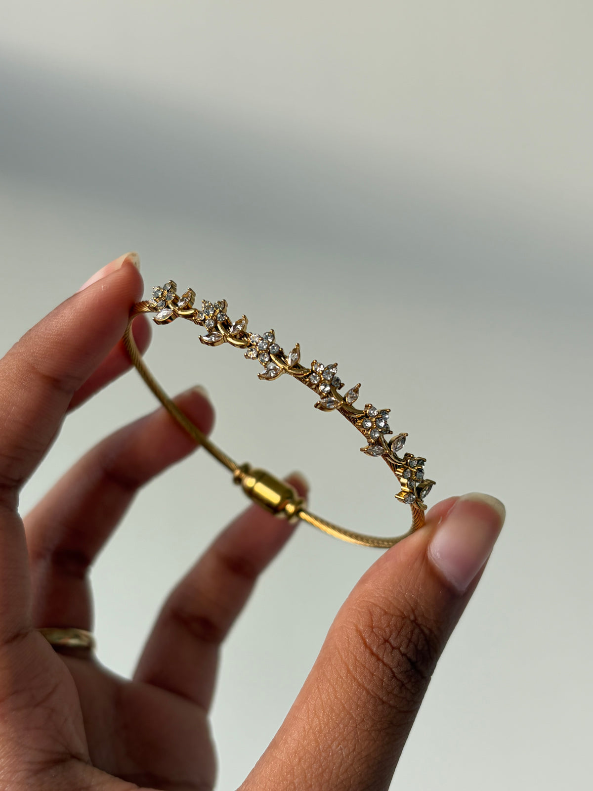 Diana magnetic bracelet