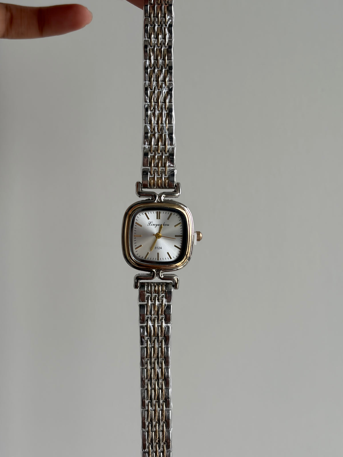 Dual tone watch