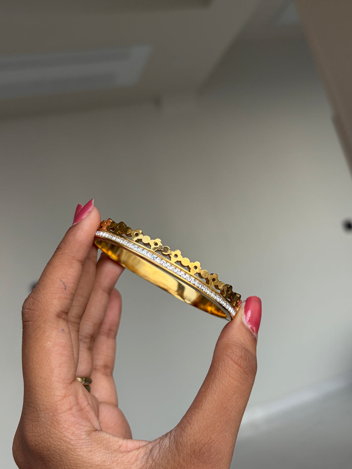 clover blingy bracelet