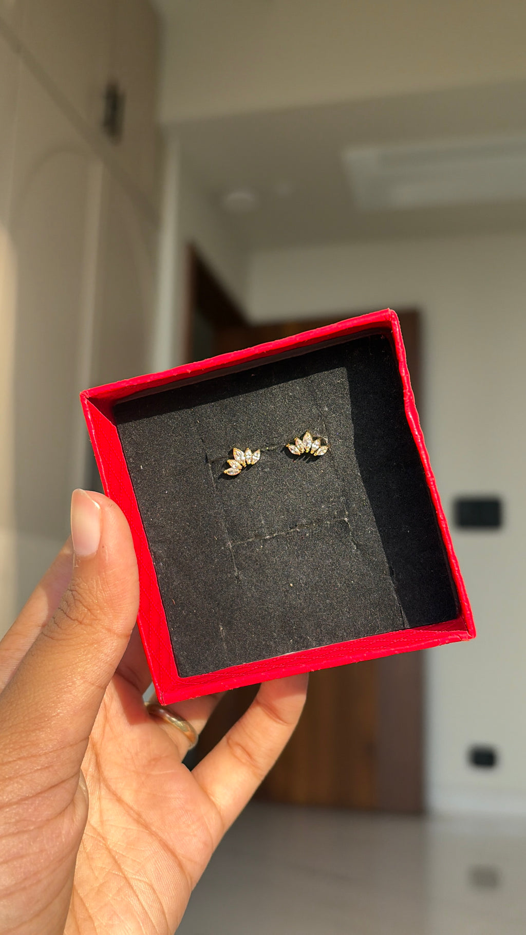 Crown ball back studs 2.0