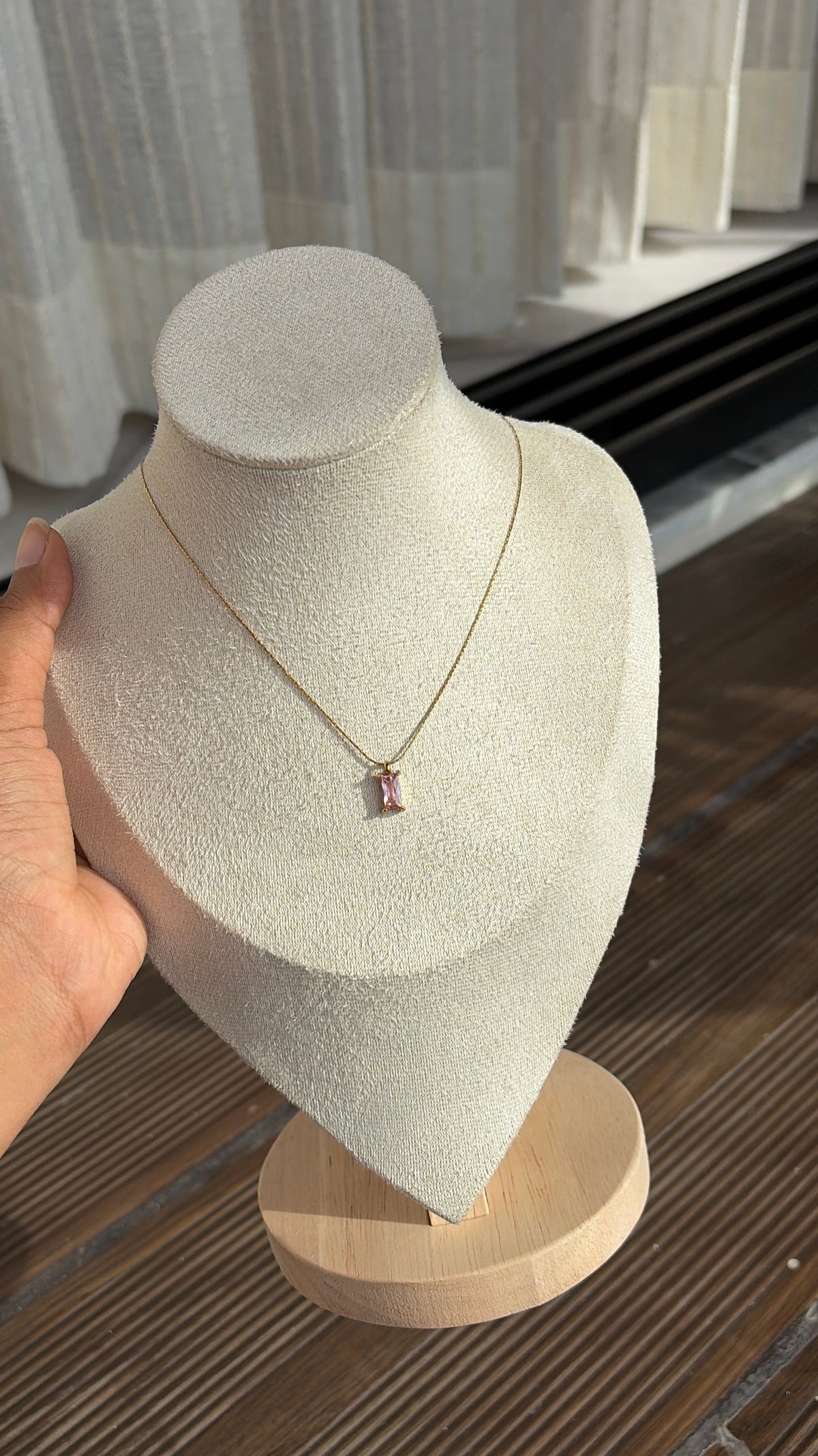 Ela pink necklace