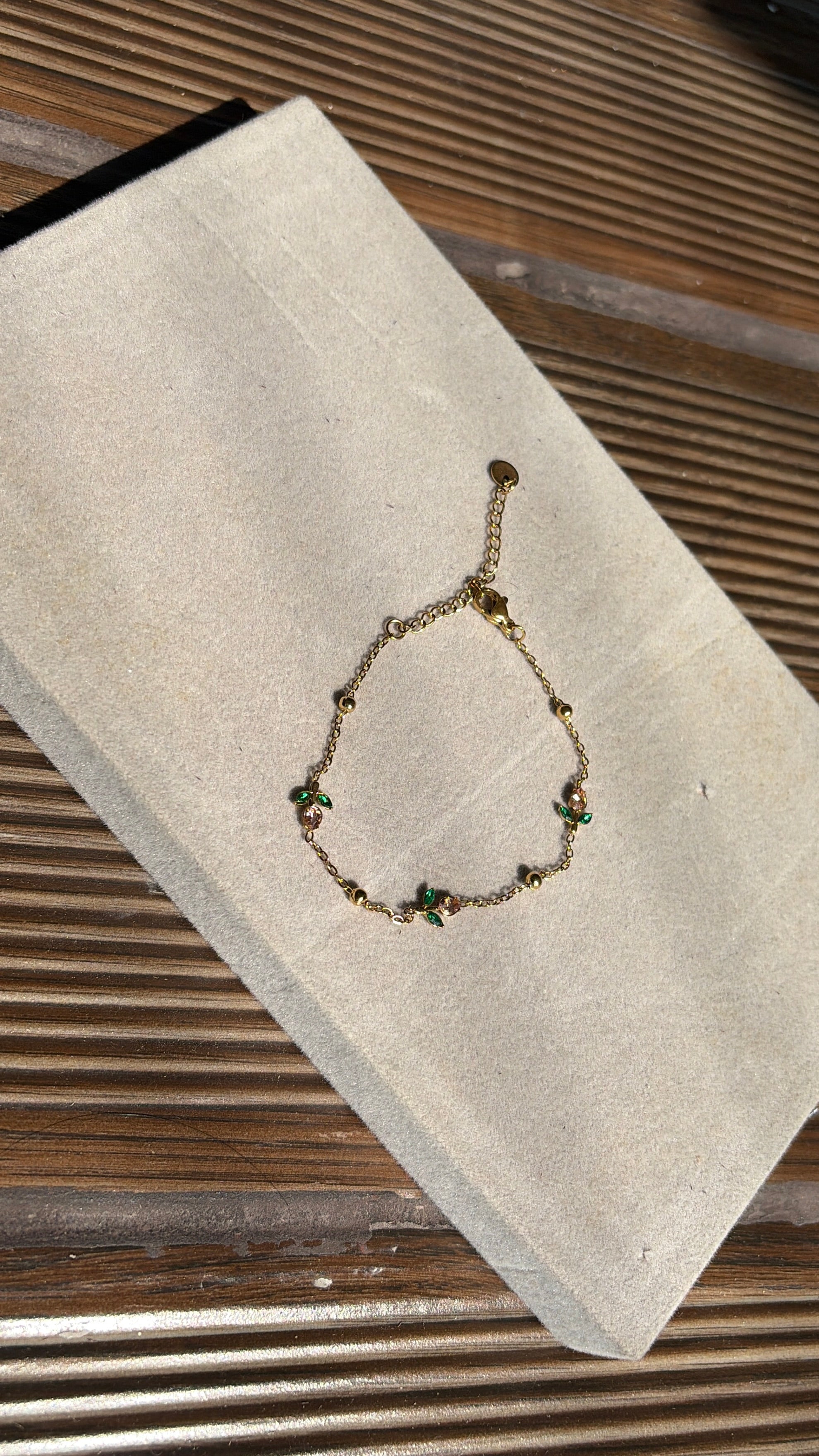 Pink mini tulip bracelet