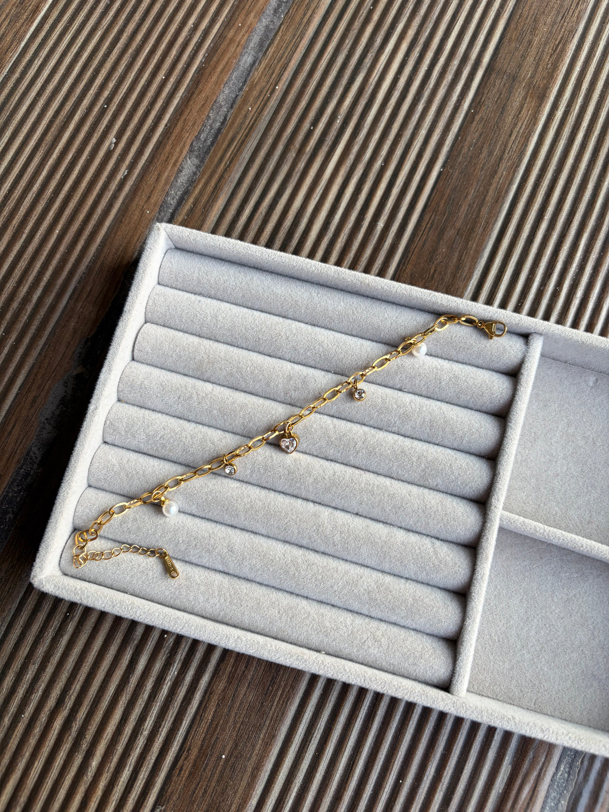 Heart pearl bracelet