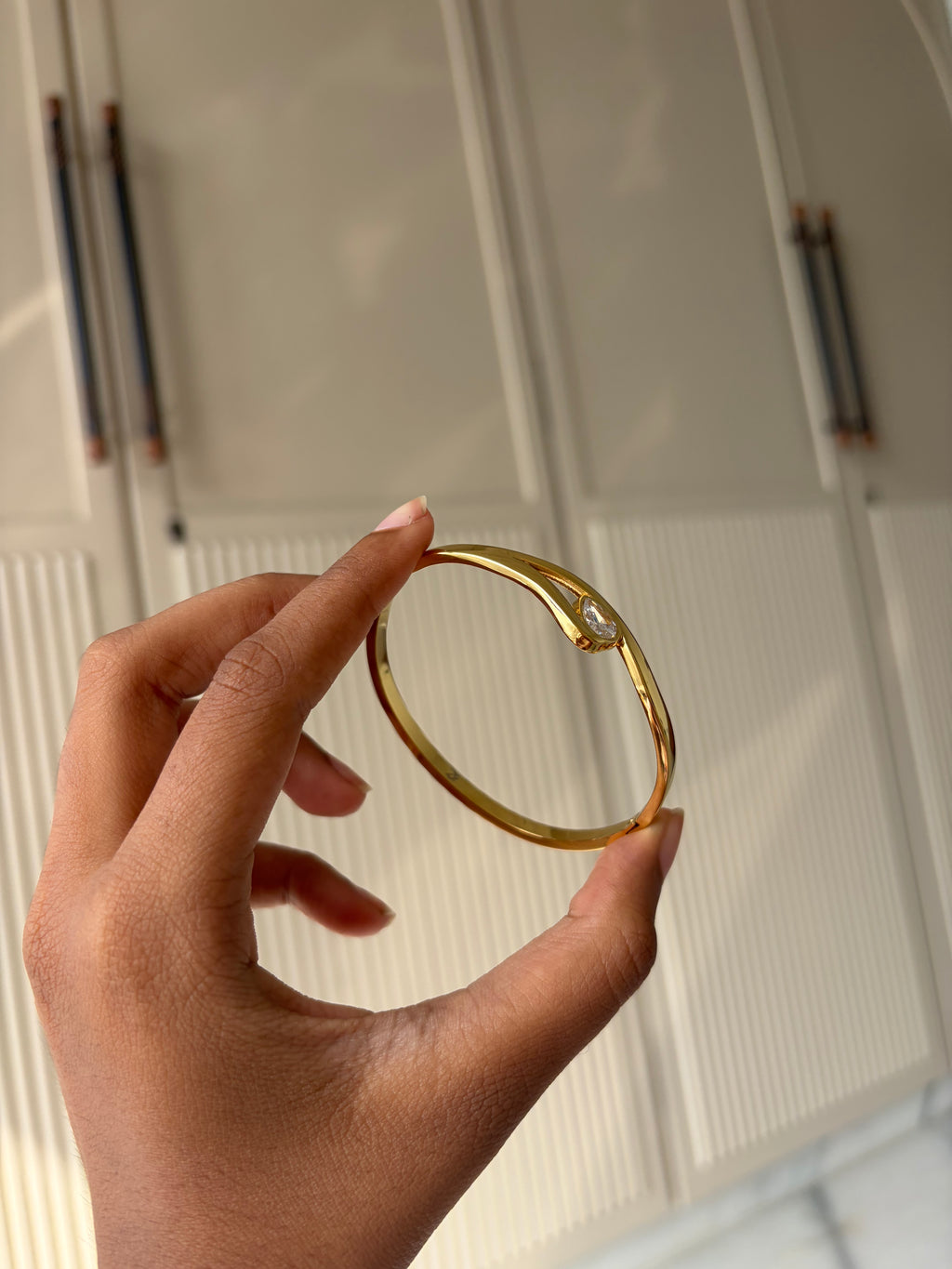 Tear drop bracelet