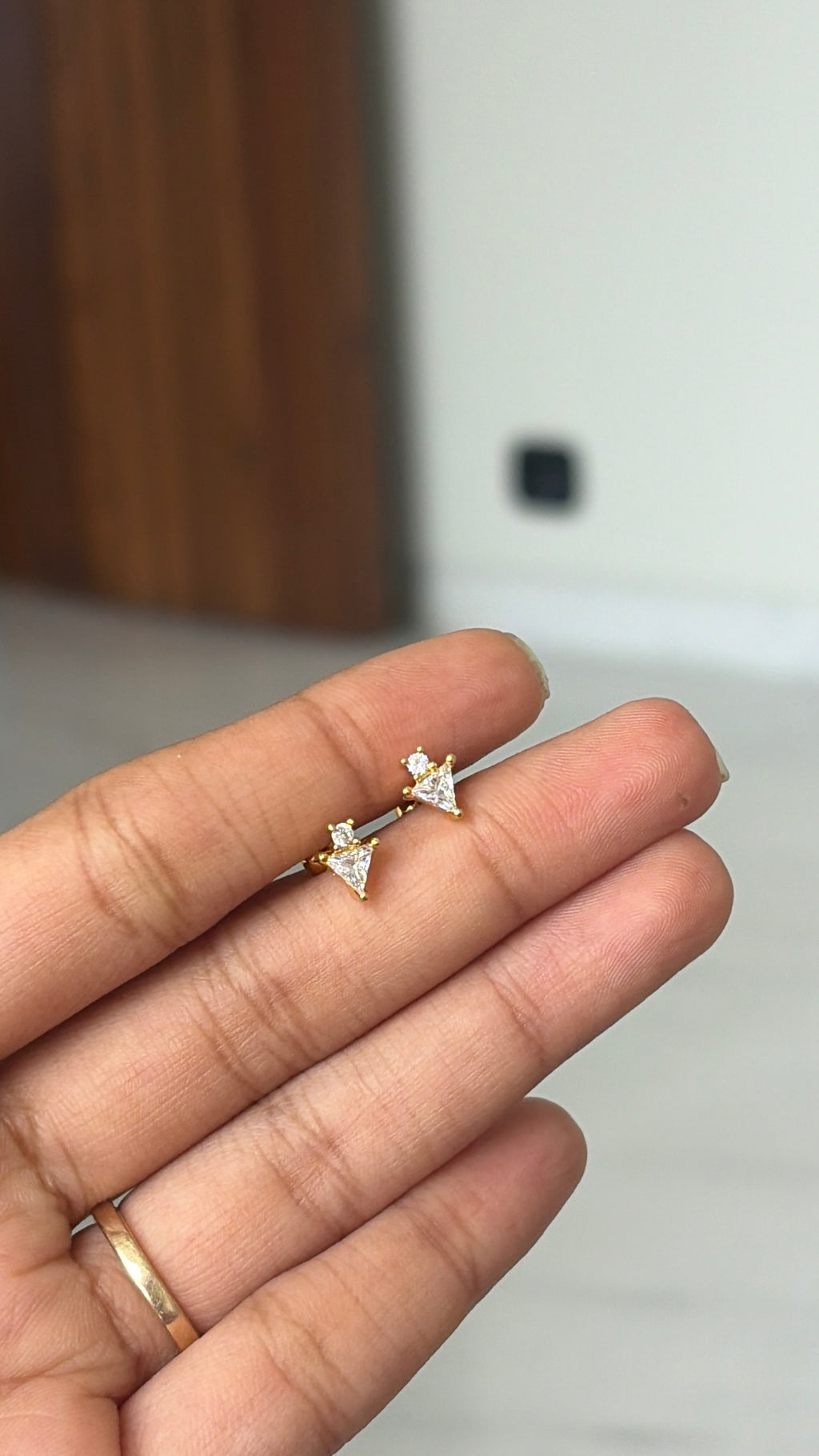 Alia Piercing studs
