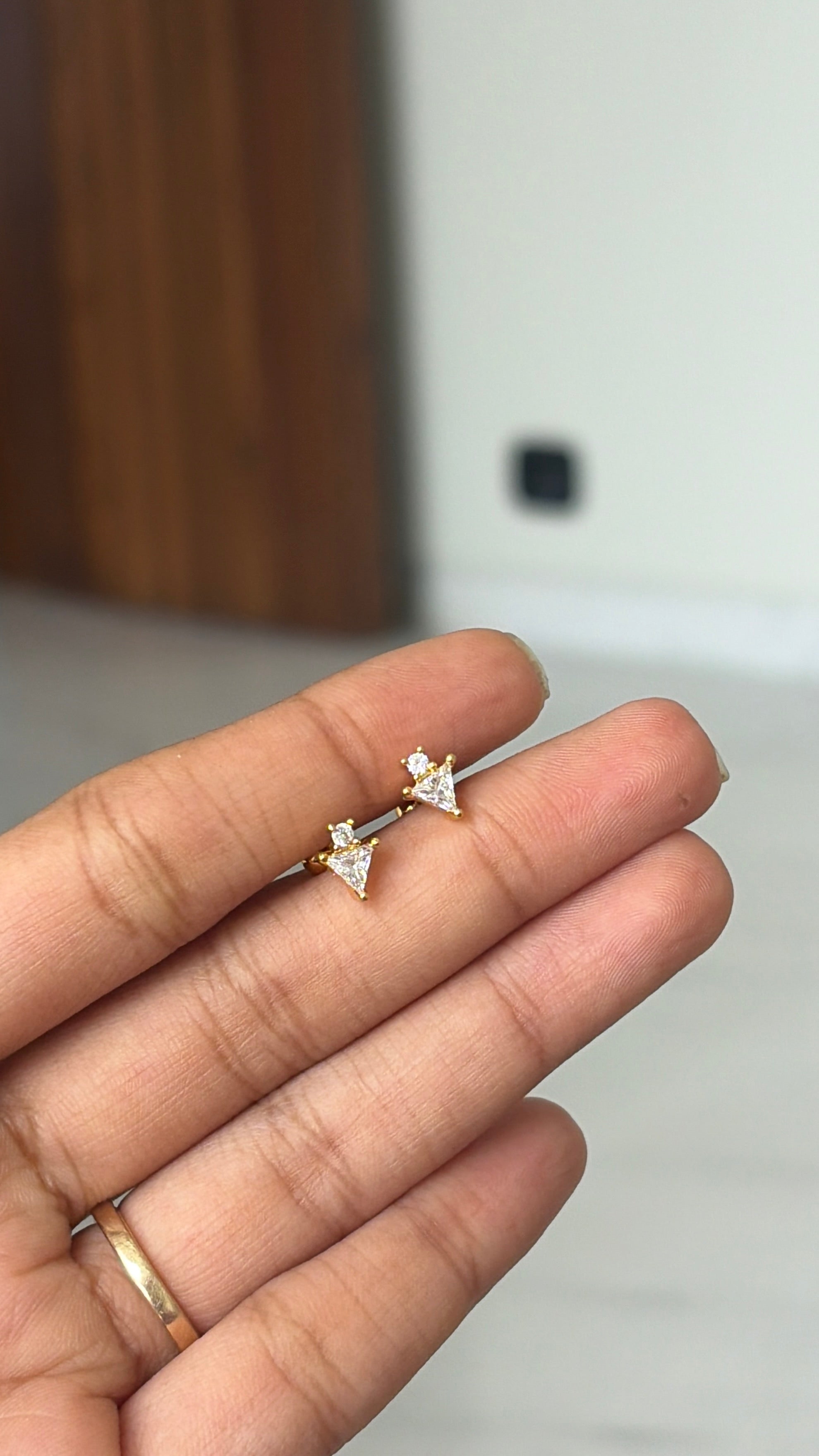 Alia Piercing studs
