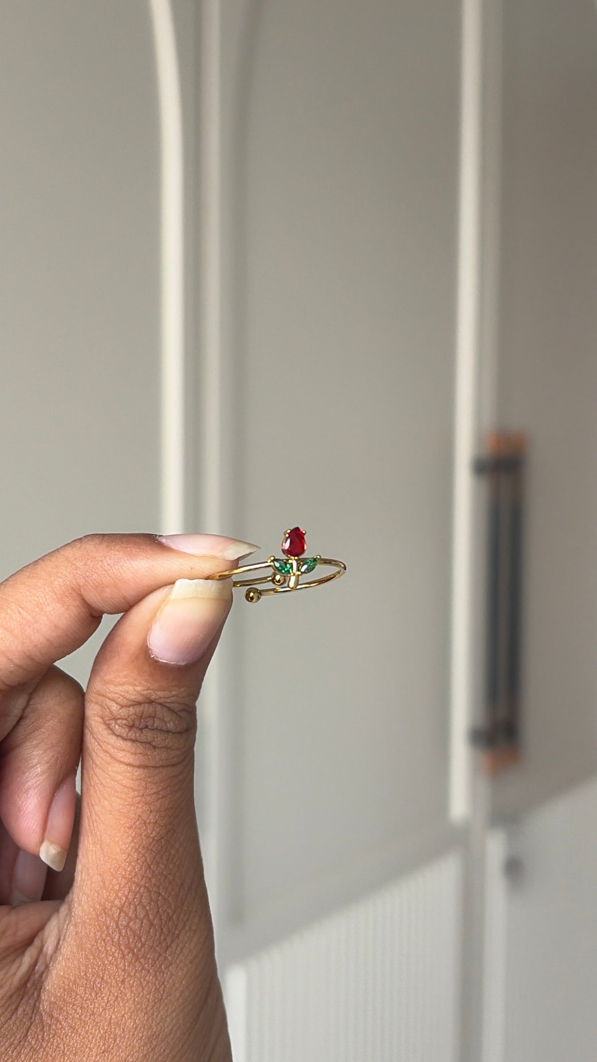 Minimal tulip ring (adjustable)