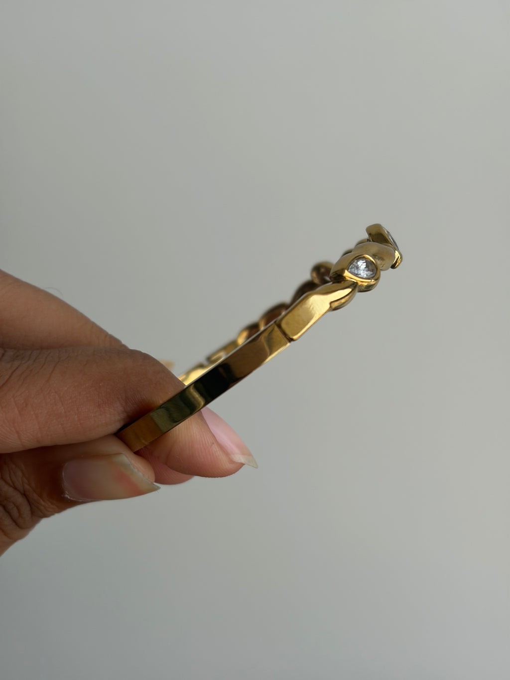 Drop glow bracelet