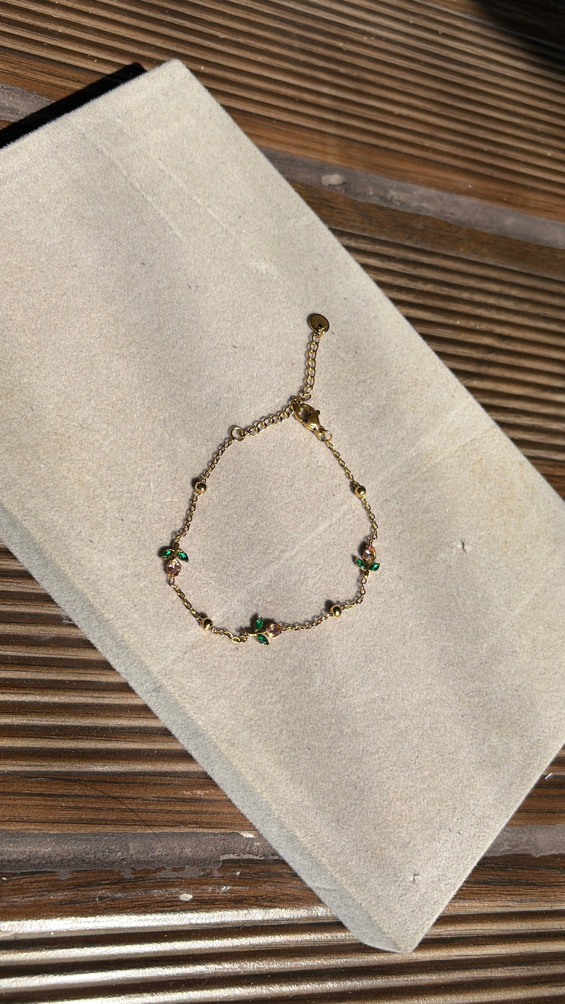 Pink mini tulip bracelet