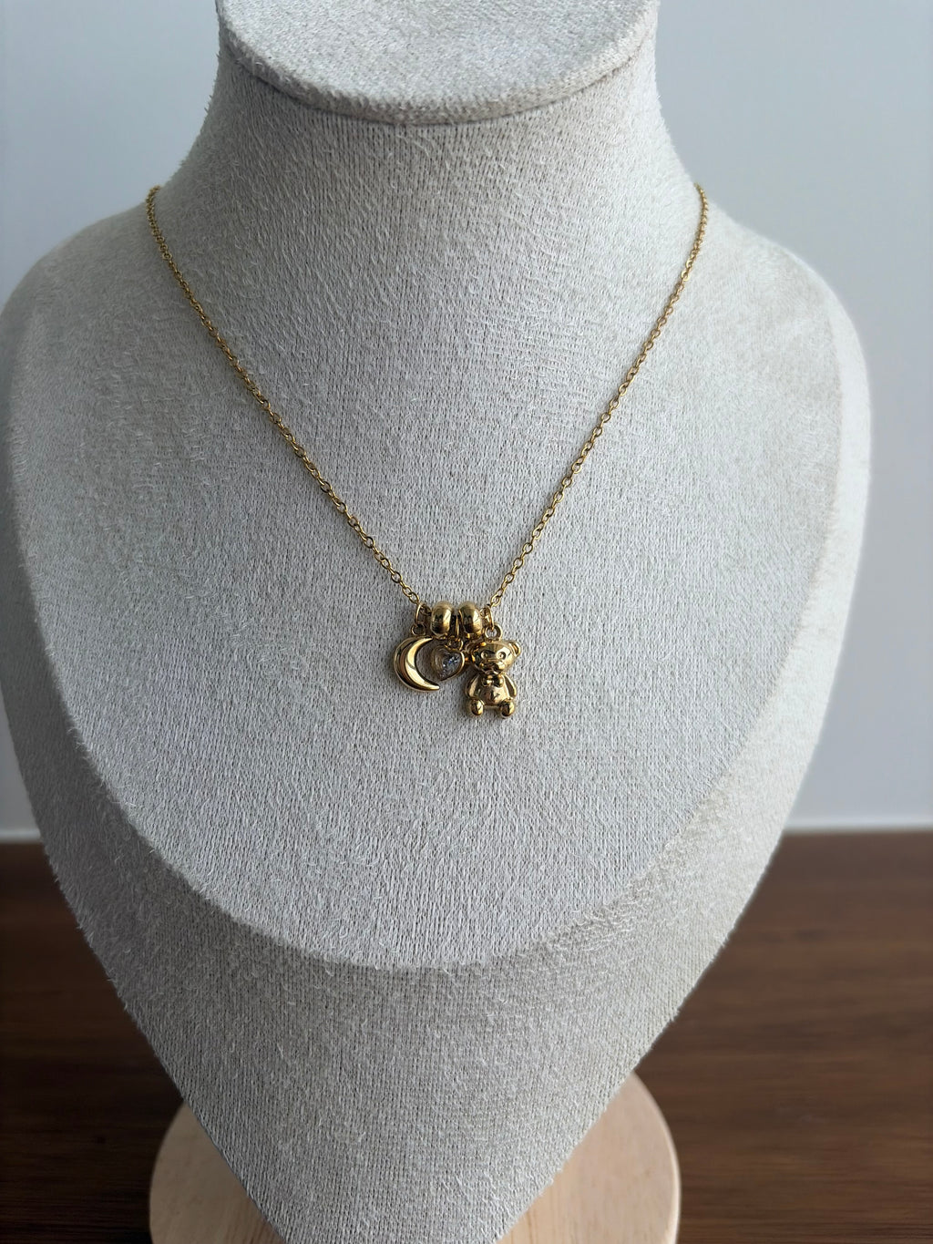 Teddy heart necklace