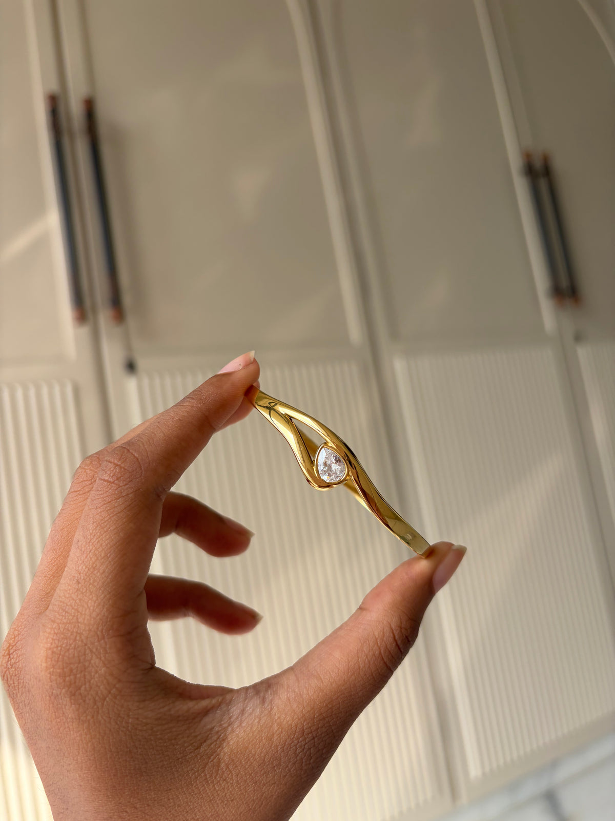 Tear drop bracelet