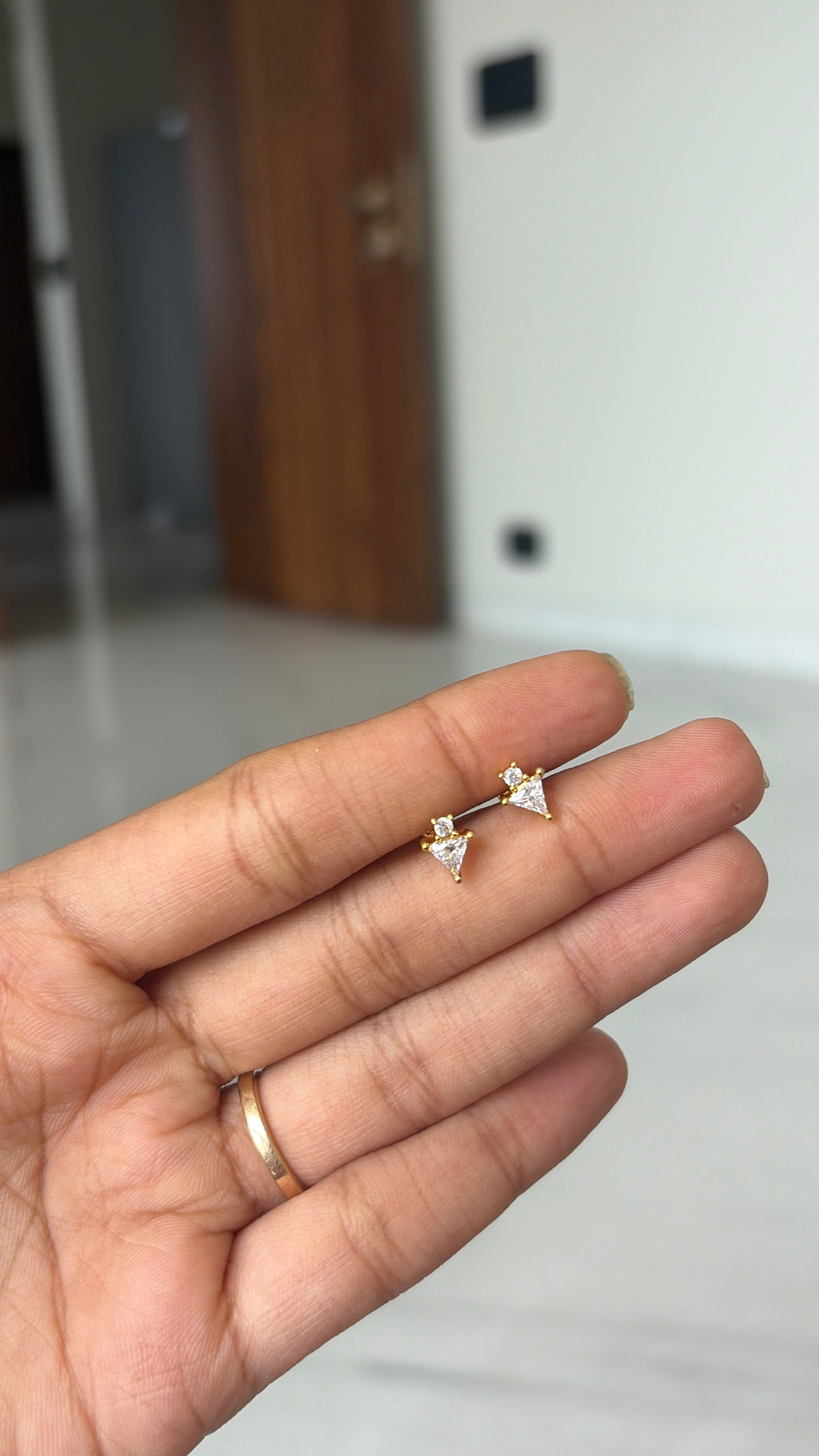 Alia Piercing studs