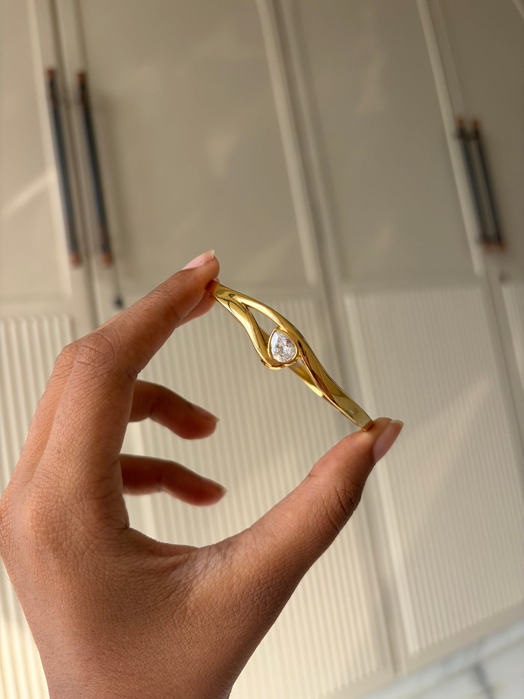 Tear drop bracelet