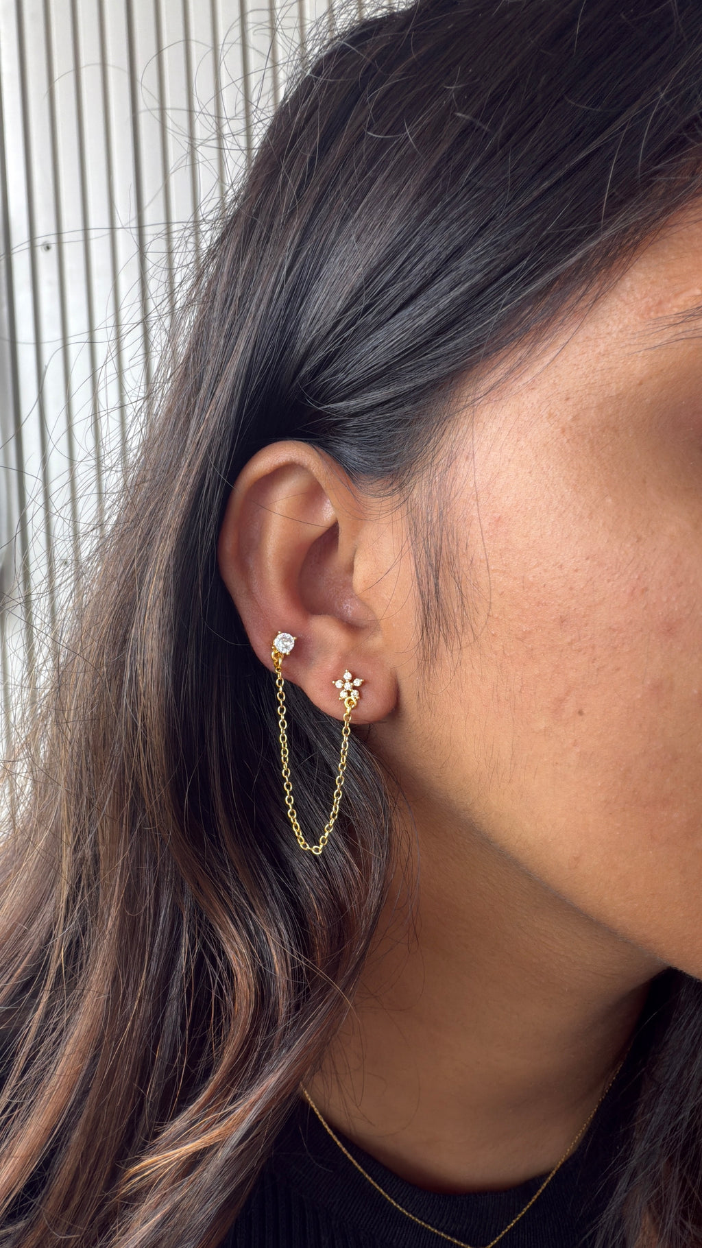 Flakes chain piercing earrings