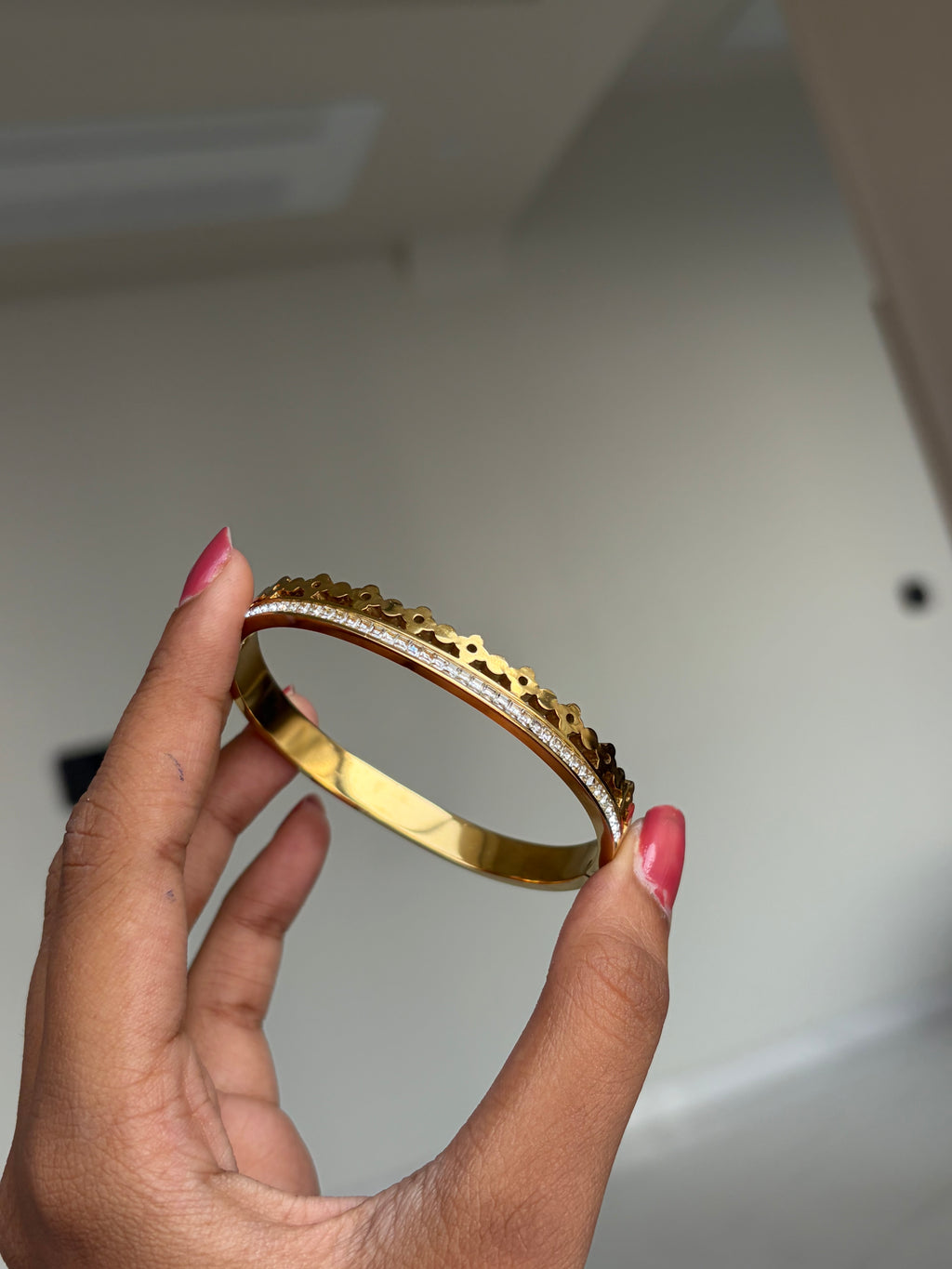 clover blingy bracelet