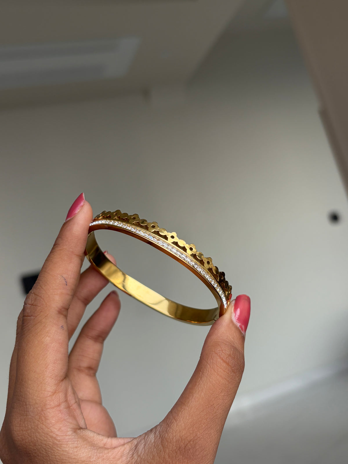 clover blingy bracelet