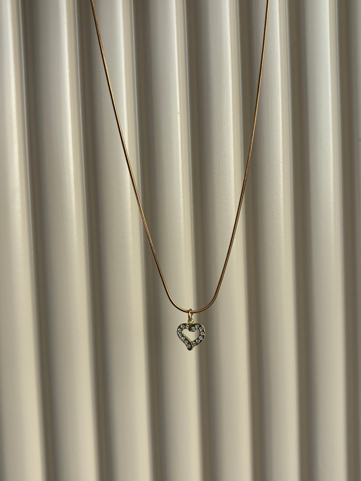 Cuttuuu necklace