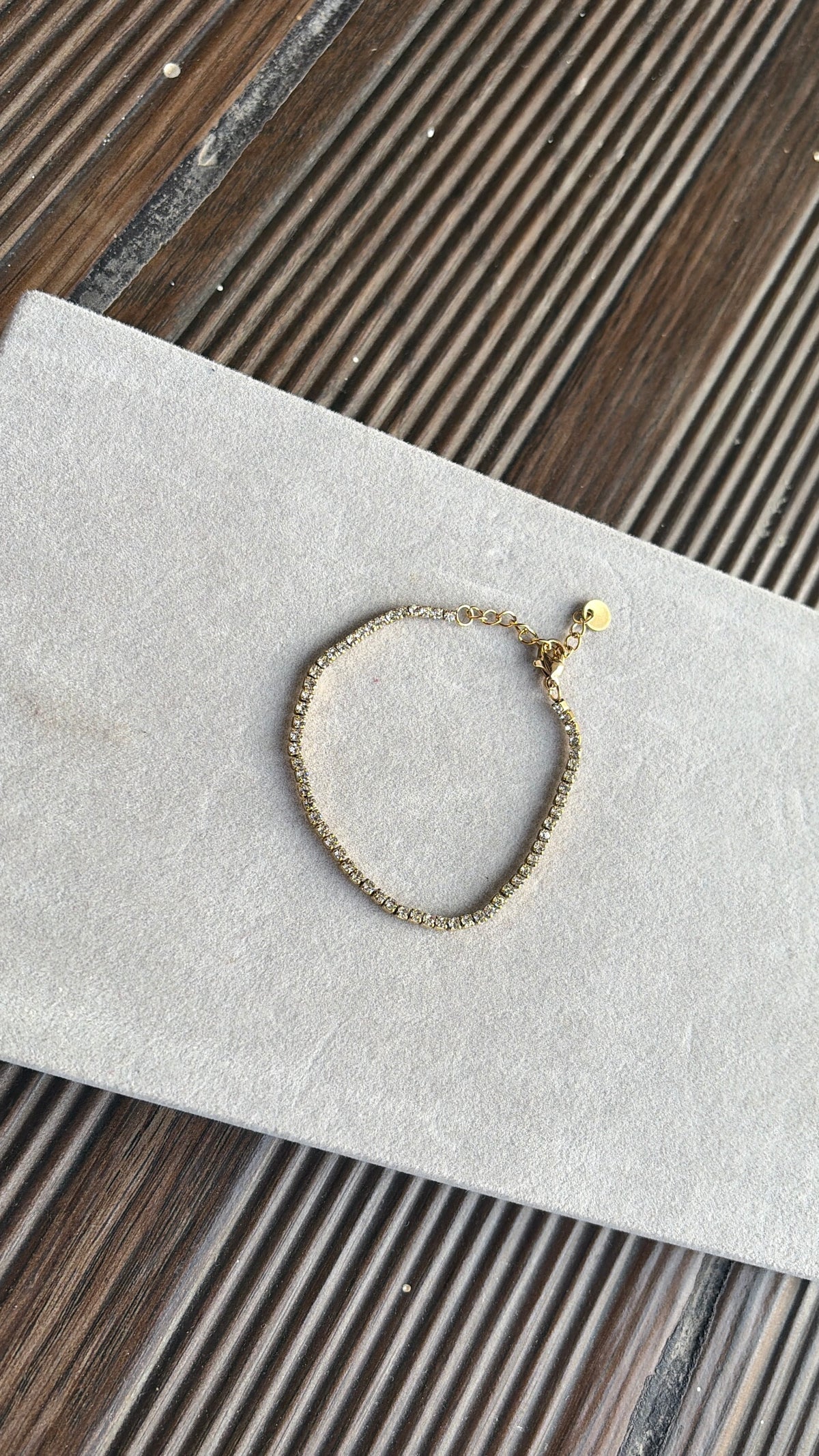 Tennis bracelet