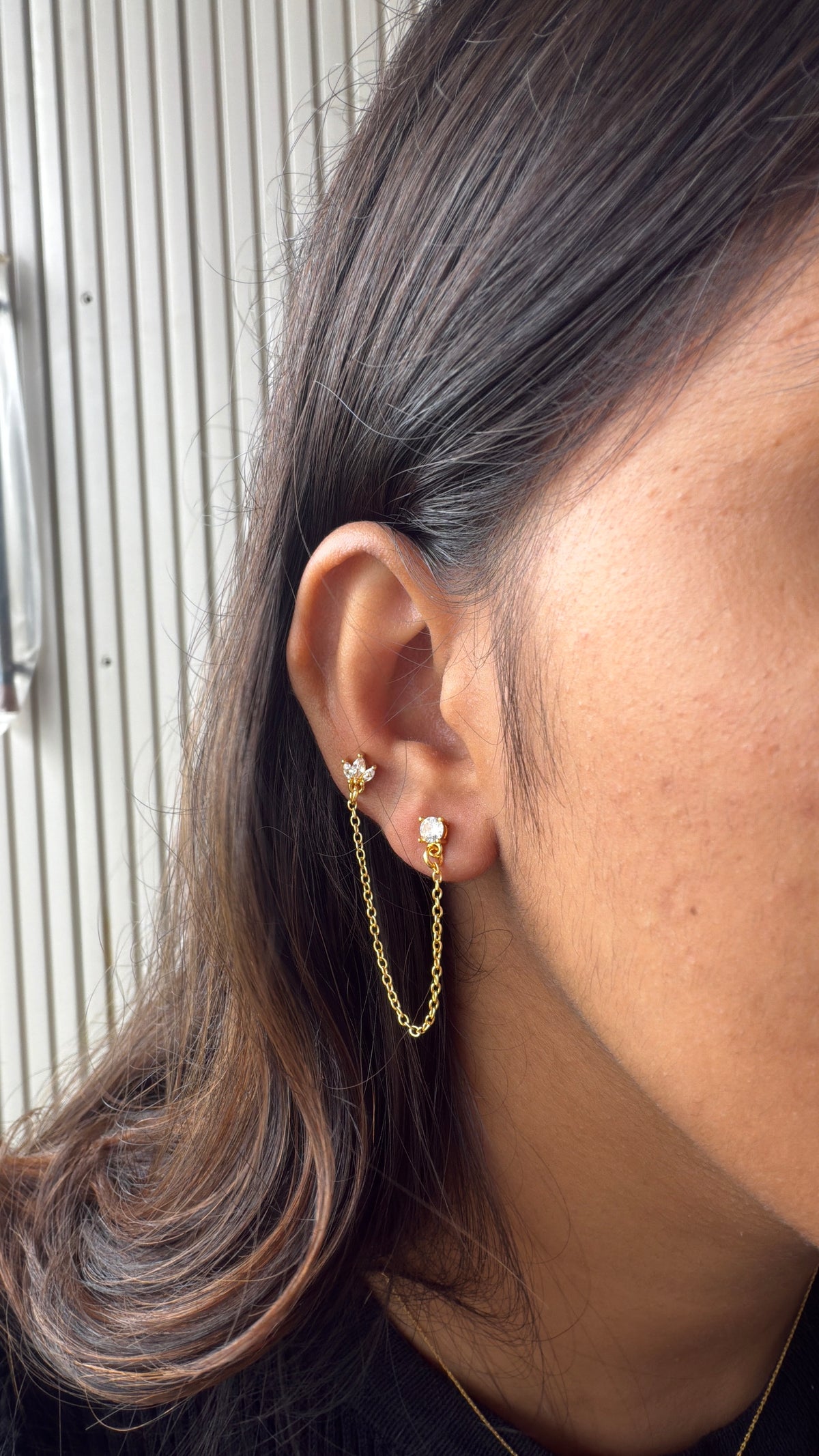 Petal Chain piercing Earring