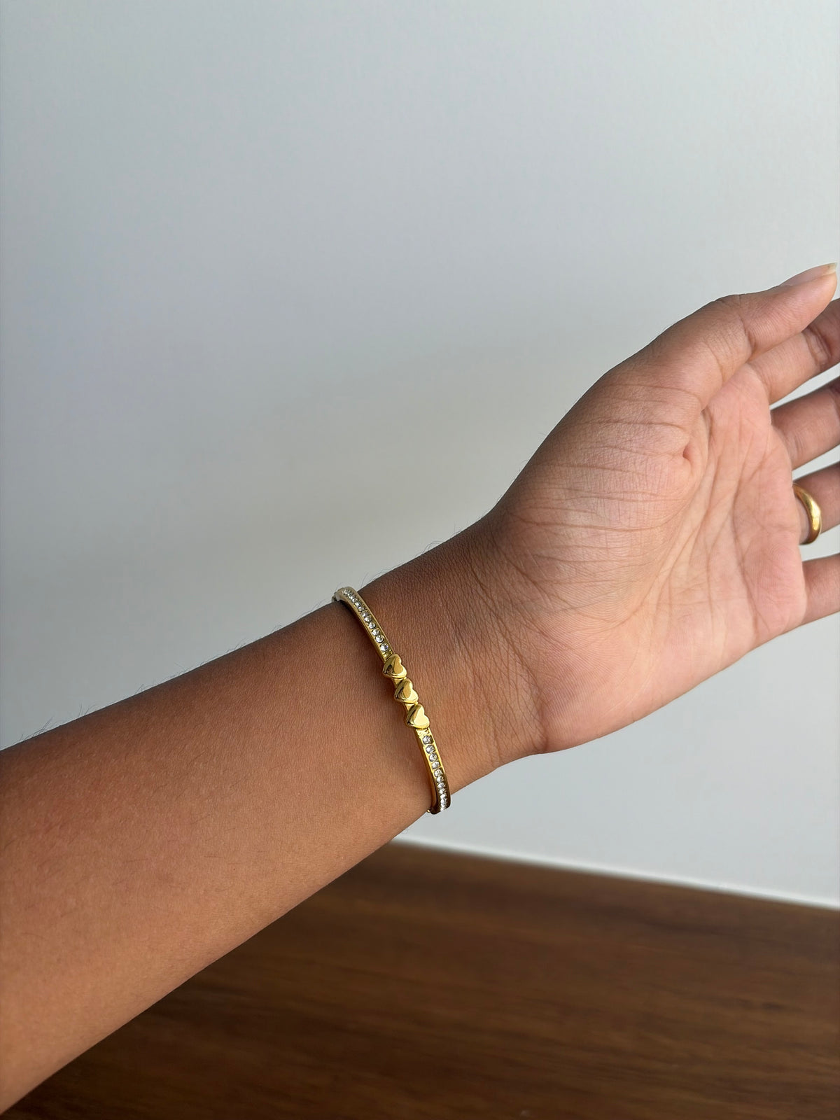 Love shine baby size bracelet