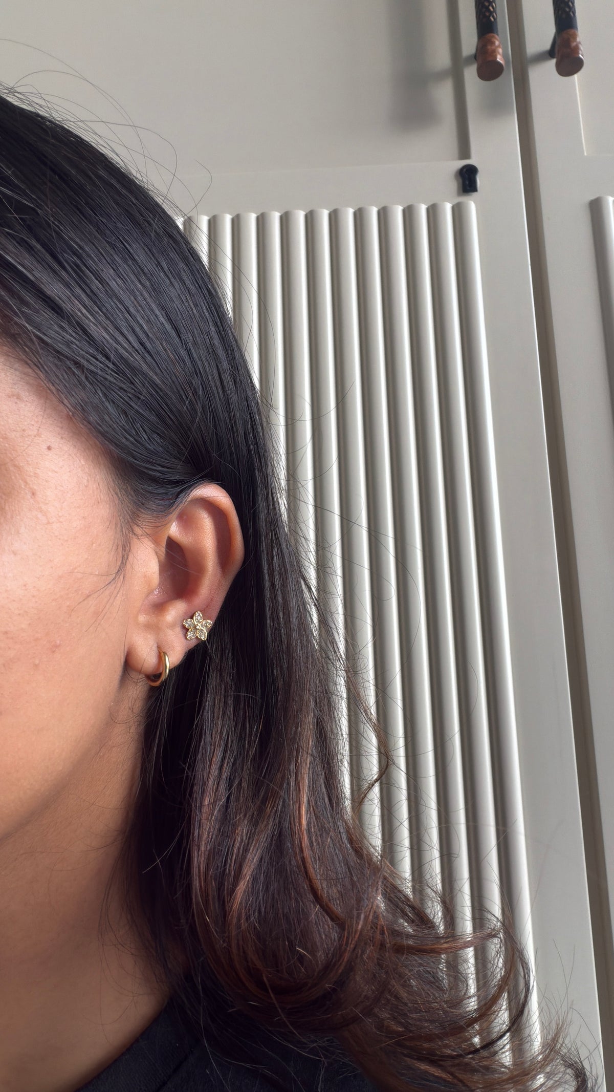 Florie ball back stud