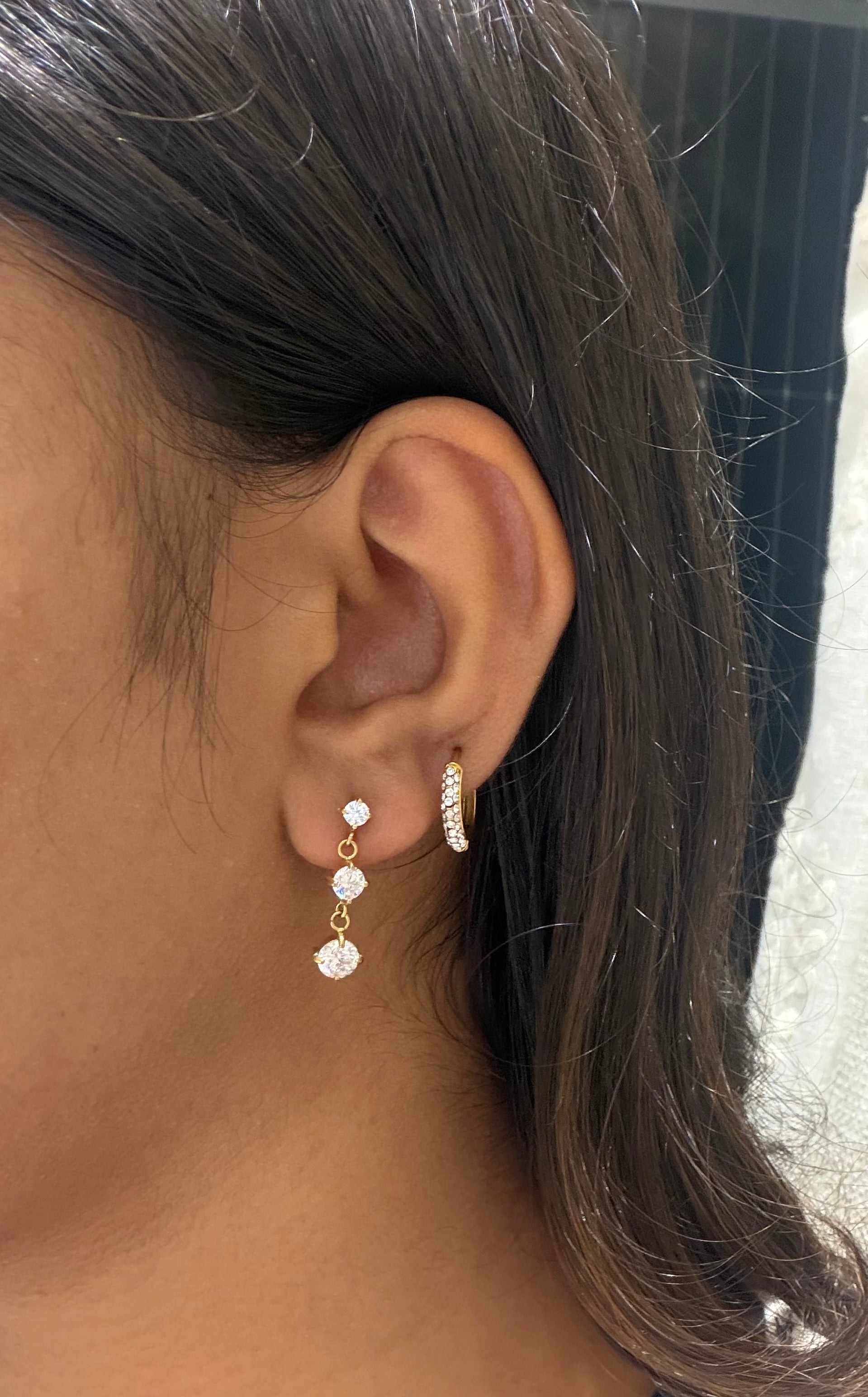 Solitaire Trail Earring