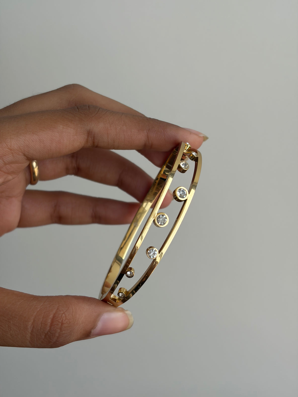 Dazzle stones bracelet