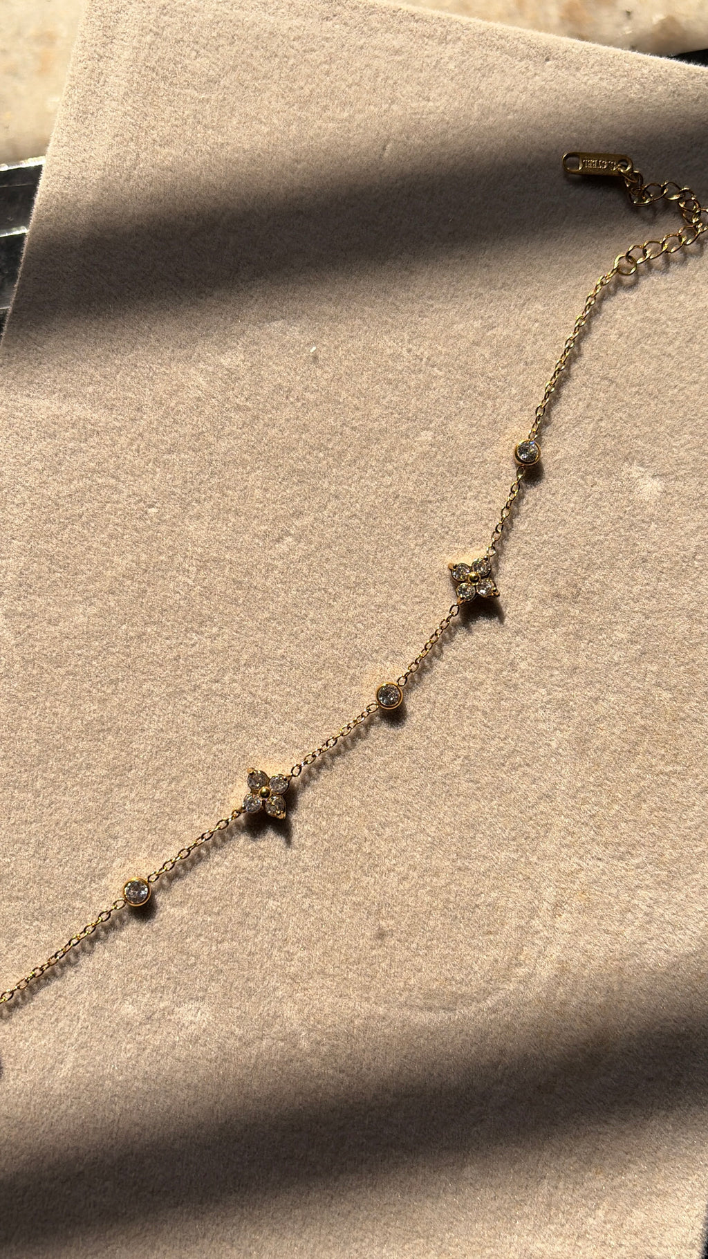 Clove shine bracelet