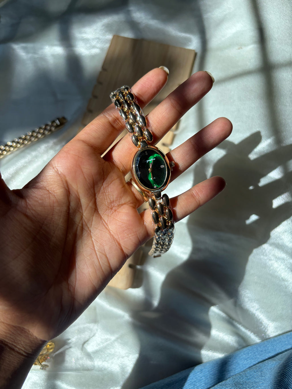 Arelle watch