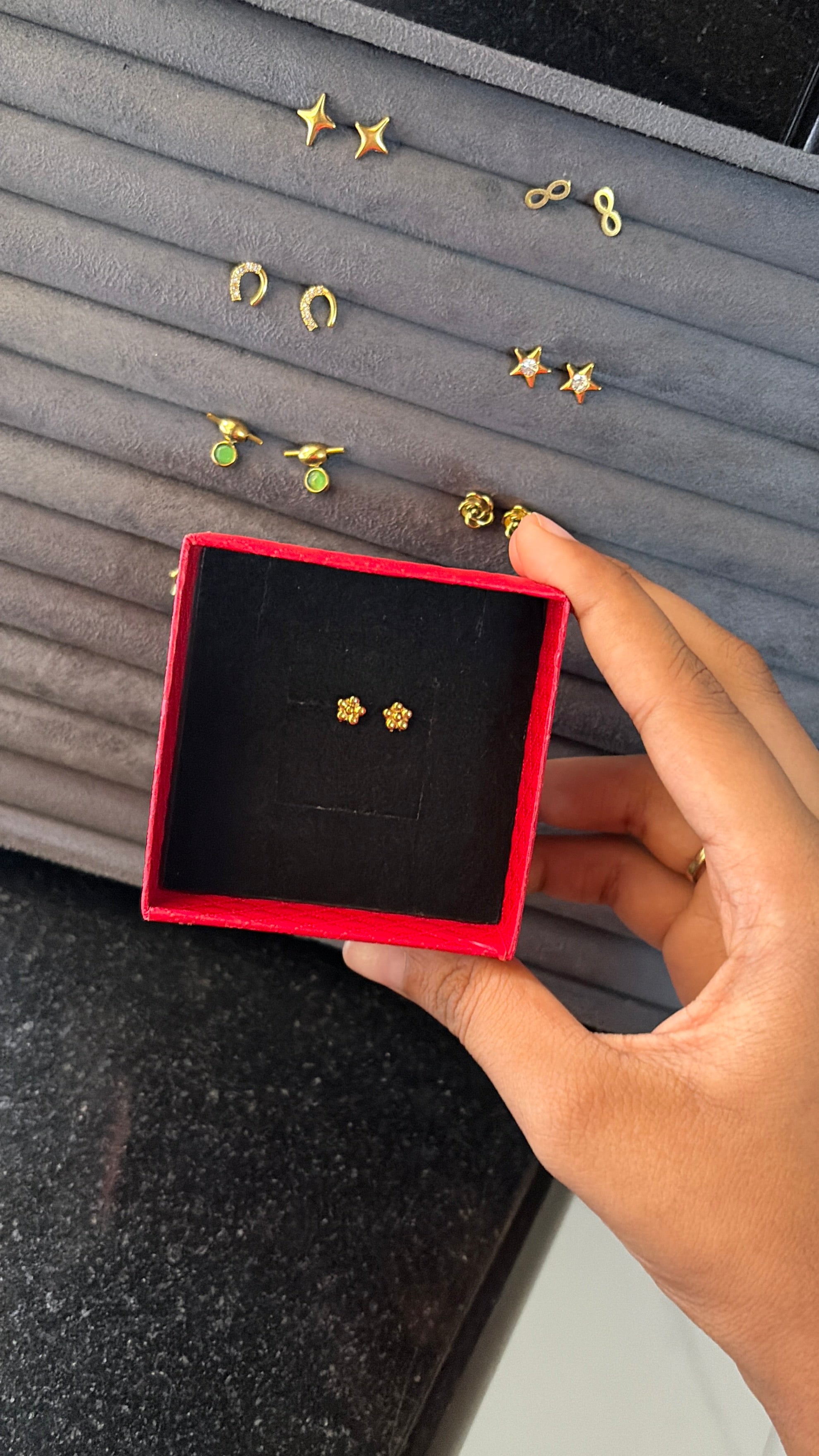 Mini flower studs