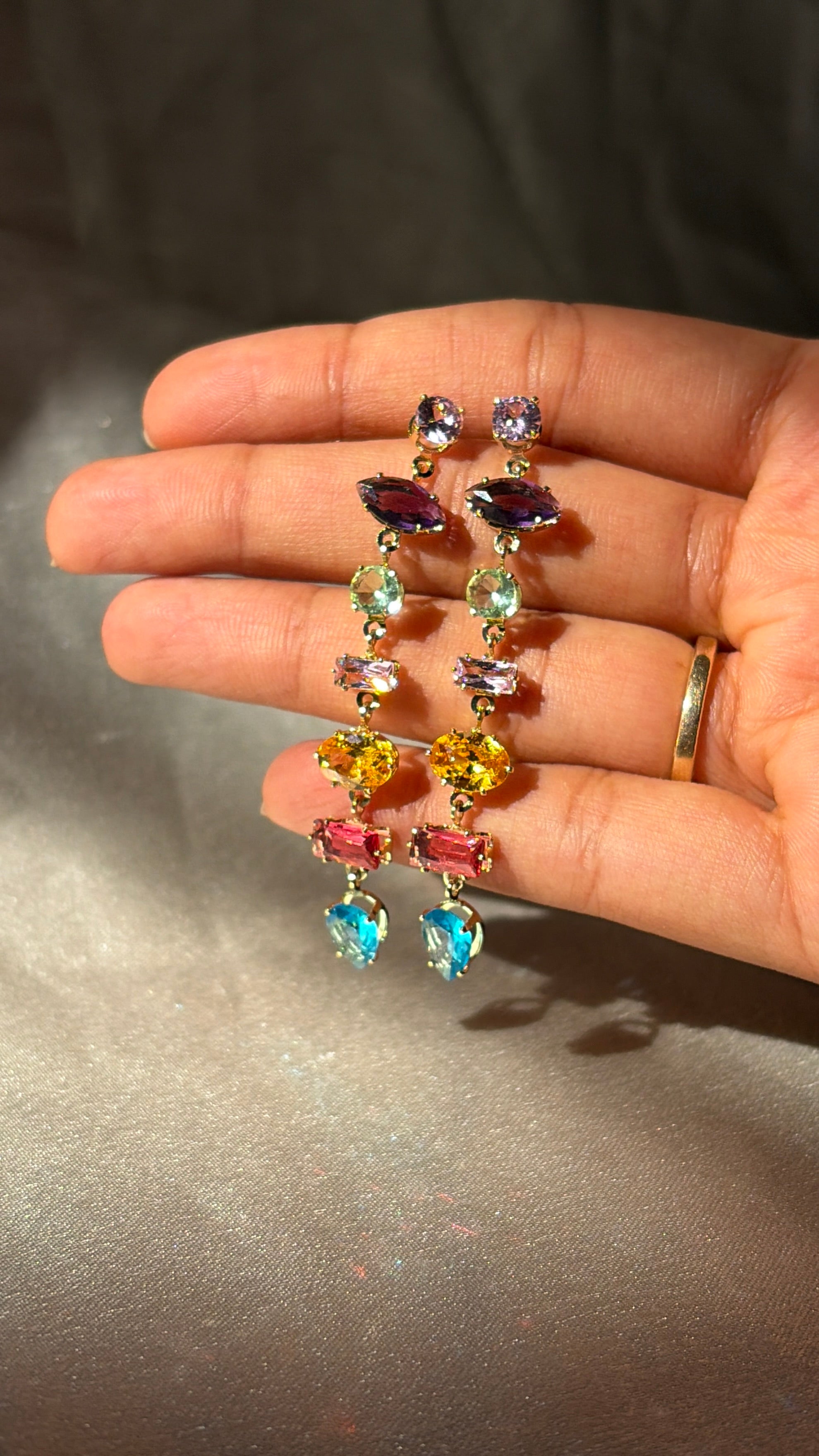 Regal earring