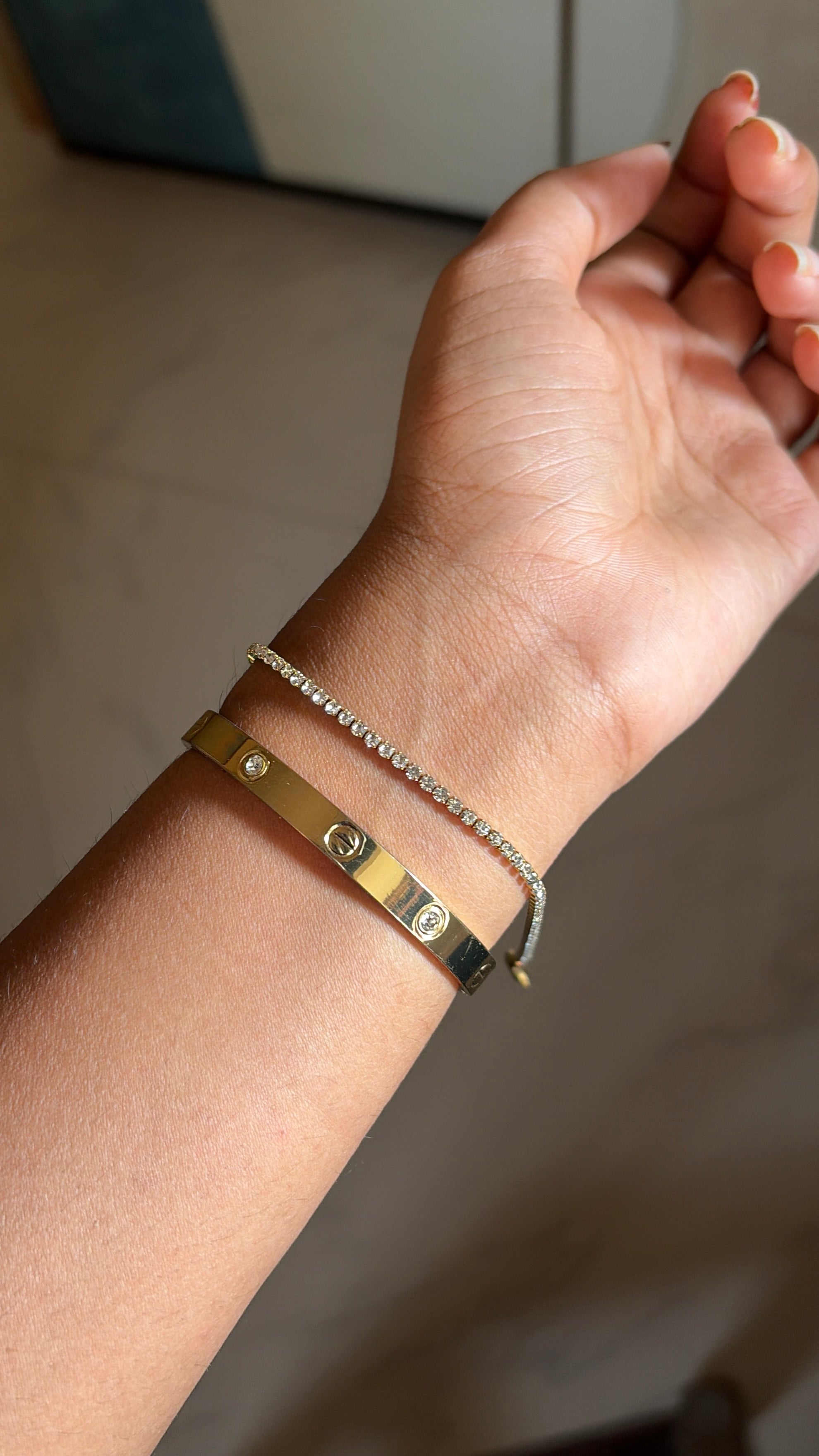 Tennis bracelet
