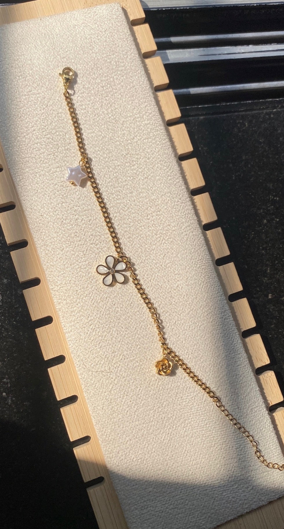 Bloom bracelet