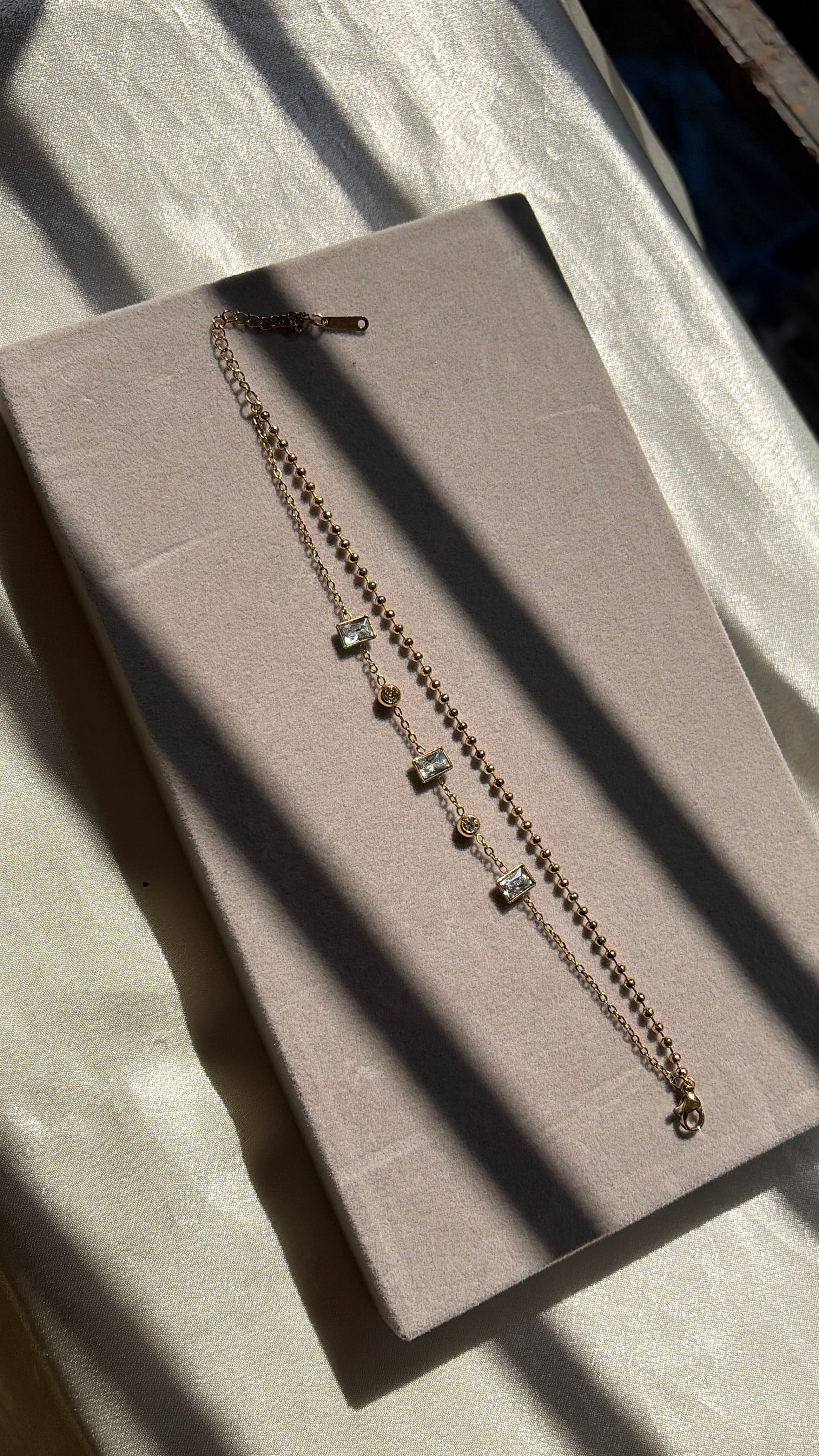 Halo bracelet