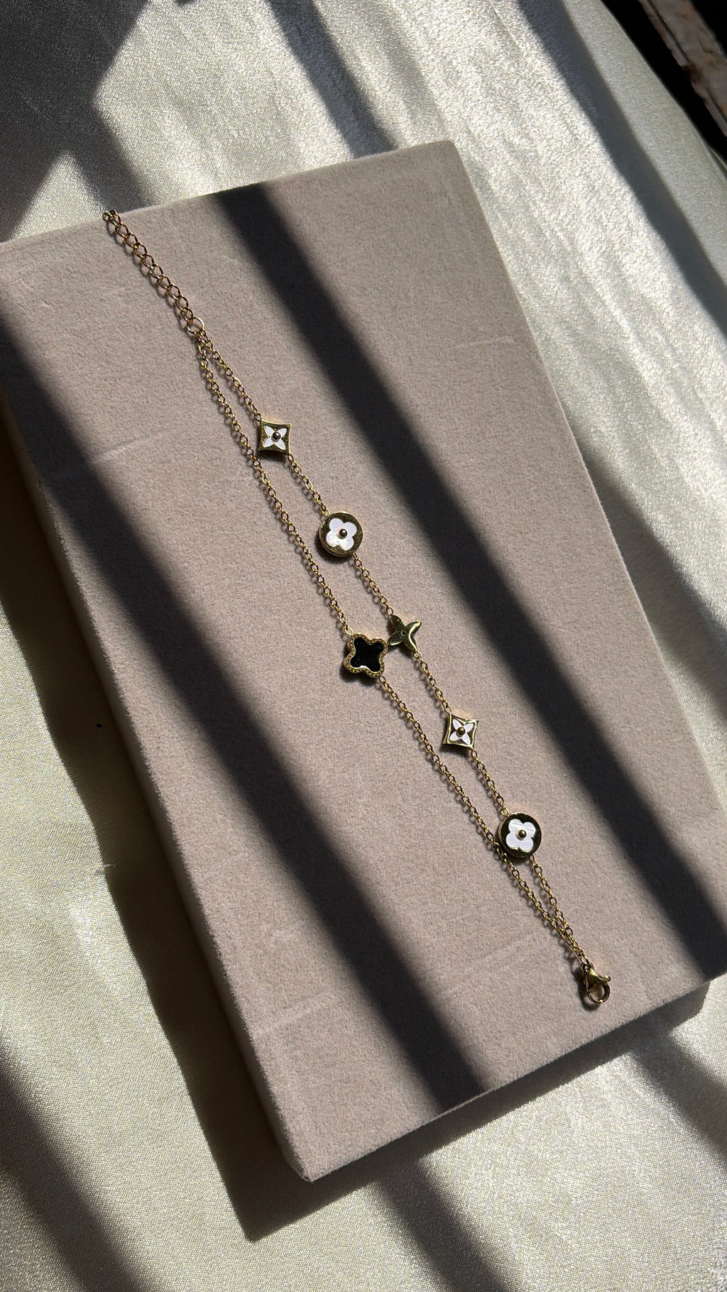 Clover double layered bracelet