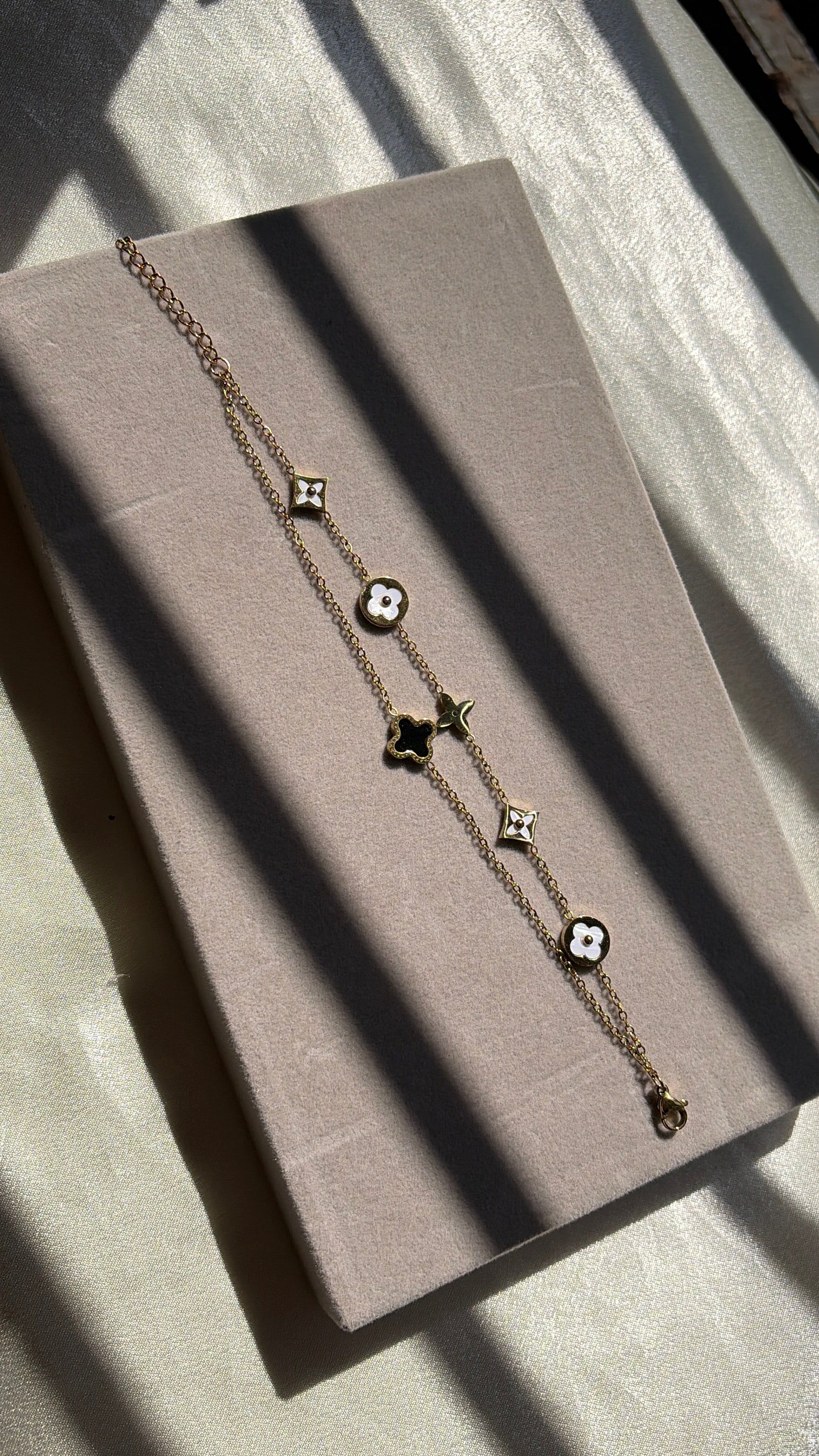 Clover double layered bracelet