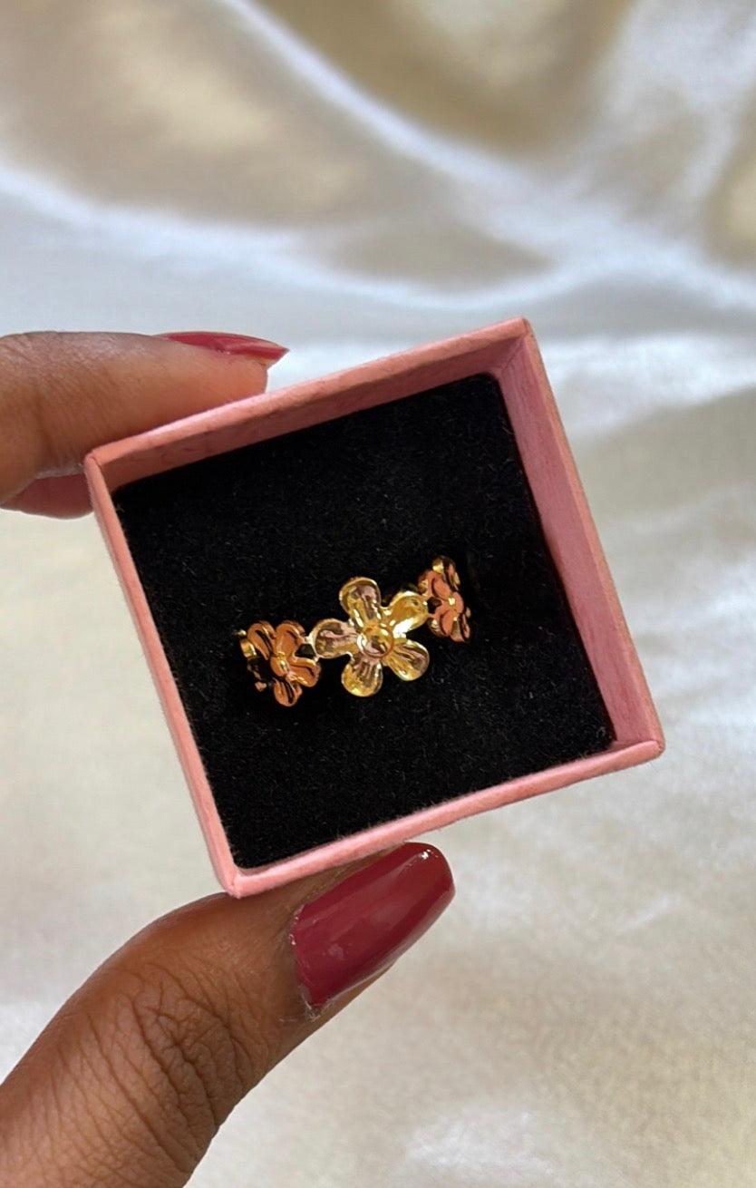 Floral ring (adjustable)